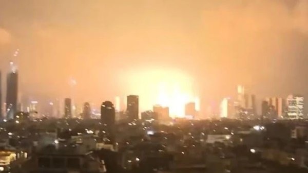 Langit Israel Membara, Rudal Iran Hantam Tel Aviv hingga Yerusalem