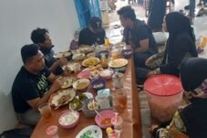 Warung Mas Adji Buka Cabang ke-5 di Gowa, Sajikan Sate Legendaris dan Makan Gratis