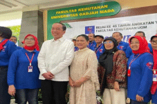 Banjir Sindiran, Jokowi Diserang Netizen soal Reuni '45: “Ngaku-ngaku Nih?”