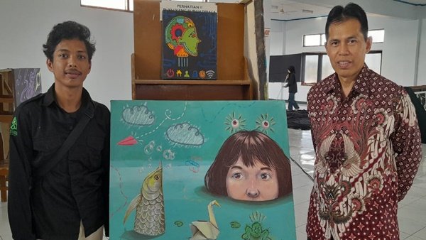 KisSA Gairahkan Literasi Visual di Perpustakaan Gowa Lewat Karya Seni Rupa