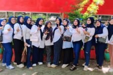 Bunda Pustaka SDN Borong Makassar Hadirkan Pentas Inspiratif di Hari Anak Nasional