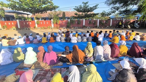 INSAN, Gerakan Infak Kreatif ala SD Negeri Parinring Makassar