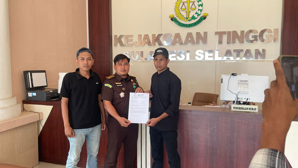 Takut Bongkar Jaringan? Massa Tantang Kejati Usut Proyek Stadion Pangkep