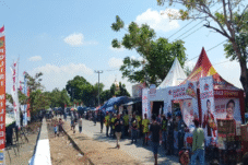 Dari Sorak Penonton hingga Aksi Spektakuler, Katinting Race Warnai HUT TNI AL