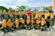 Daster Berkibar di Lapangan, PORADUS Cup 3 Pinrang Pecah dengan Aksi Emak-emak