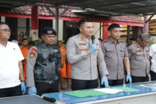 Excavator Kuning Jadi Barang Bukti, Polisi Ringkus Operator Tambang Liar di Bajeng