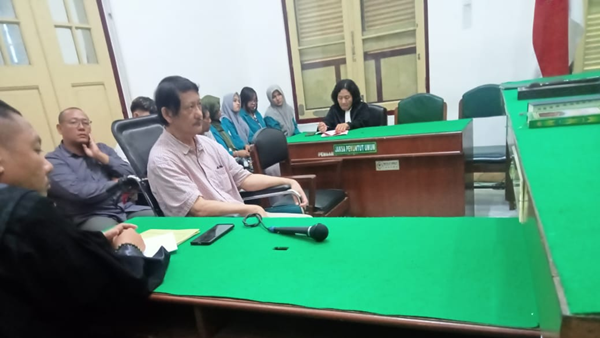 Pagar Seng Go Mei Siang Dirusak, dr Paulus Dipenjara