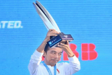 Rekor Jokowi: Menteri Korupsi Lebih Banyak daripada Prestasi Kabinet