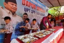 Luar Biasa! Uji Coba MBG di SDN Borong Makassar Disajikan dengan Cinta, Bukan Racun