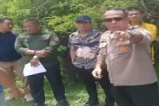 Kunjungan Tambang di Barru Ricuh, Kapolsek Mallusetasi Tunjukkan Arogansi di Depan Publik