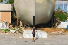 Fotografer Makassar Arung Mattugengkeng Menangi Kompetisi Foto PT Riara Marine