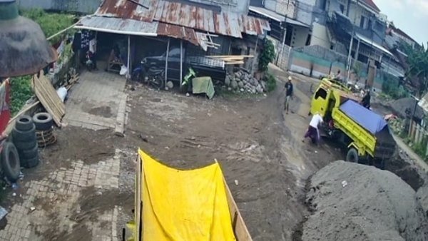 12 Luka Tikam untuk Malik: Keluarga Geram Polisi ‘Lunakkan’ Fakta Kematian