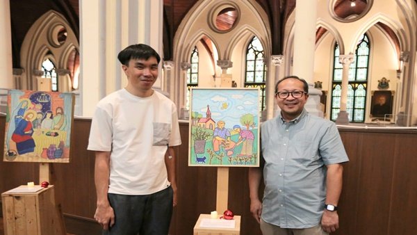 Seasons of Grace: 17 Karya Oliver Wihardja Hiasi Mezanin Katedral Jakarta