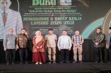 Bedah Buku Ajoeba Wartabone menjadi ruang refleksi sejarah dan penguatan gagasan kebangsaan, sekaligus mengemuka rekomendasi agar tokoh asal Gorontalo tersebut diusulkan sebagai Pahlawan Nasional.